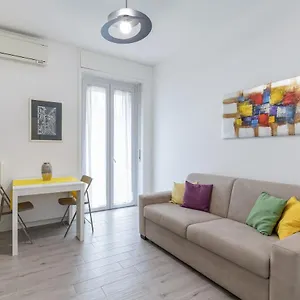Piazza De Angeli M1 Comfortable Flat With Balcony Milano